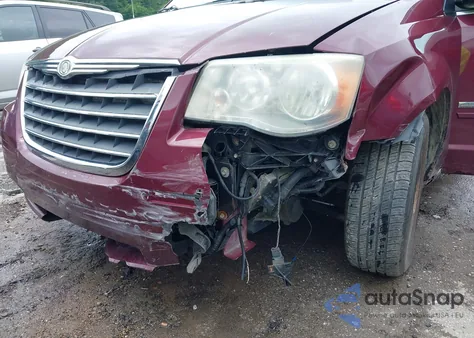 2008 Chrysler Town & Country Touring from USA, damaged, VIN 2A8HR54P98R792494